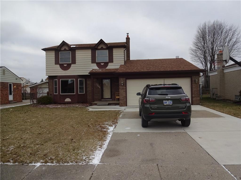 39129 University Dr - Photo 1