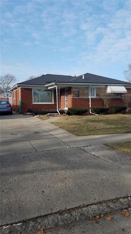 23121 Parklawn St - Photo 1