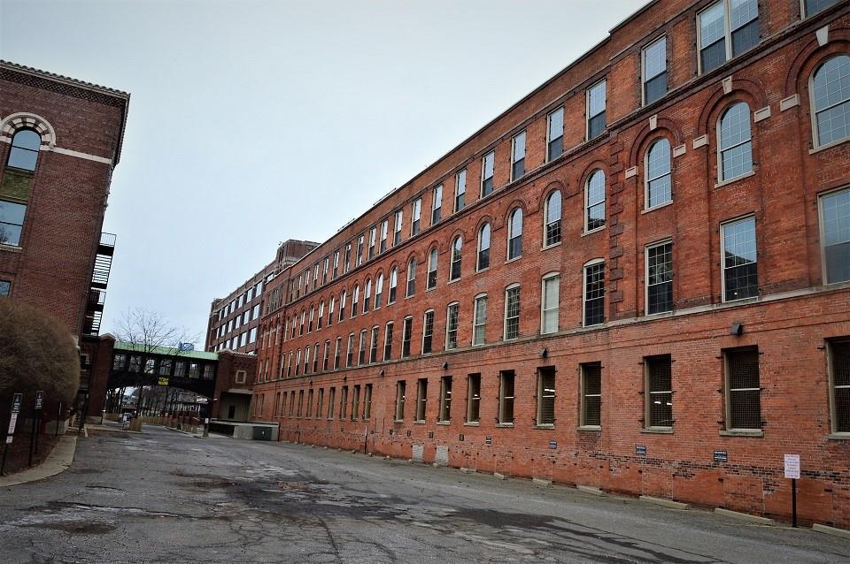 200 River Place - Photo 1