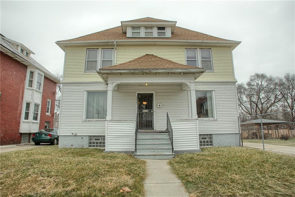 2234 Pennsylvania St - Photo 1