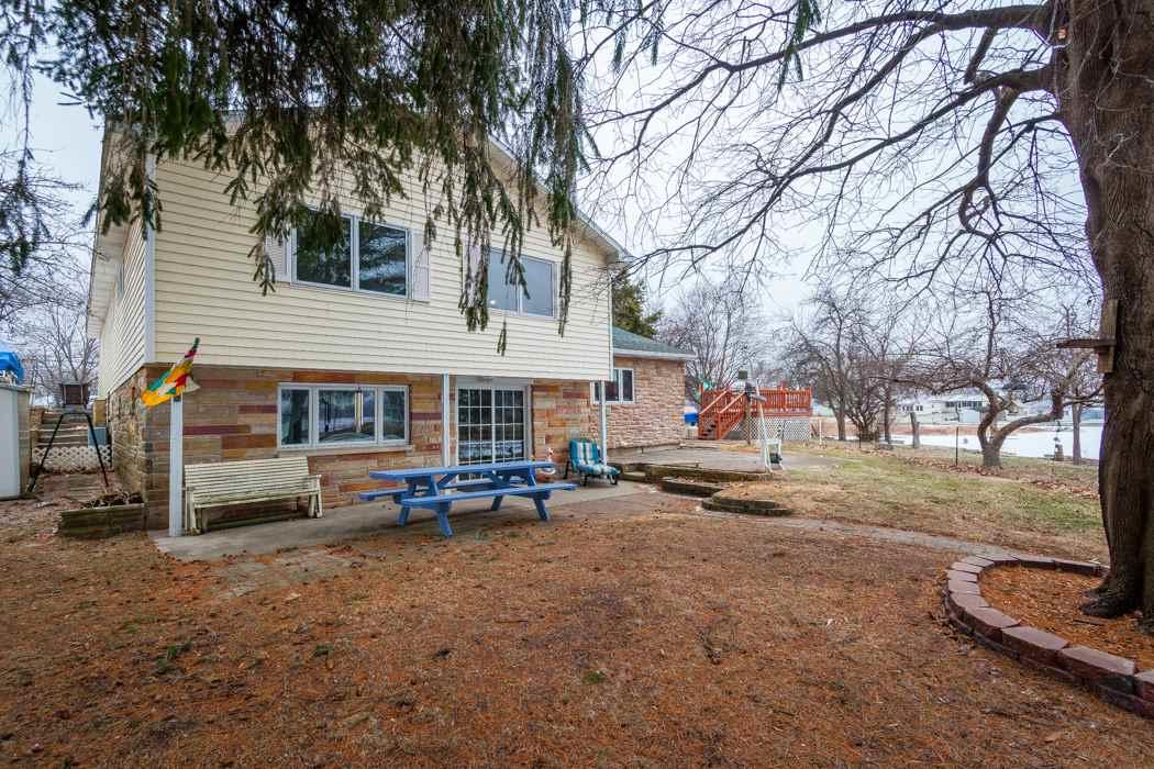 284 Washington Dr - Photo 1