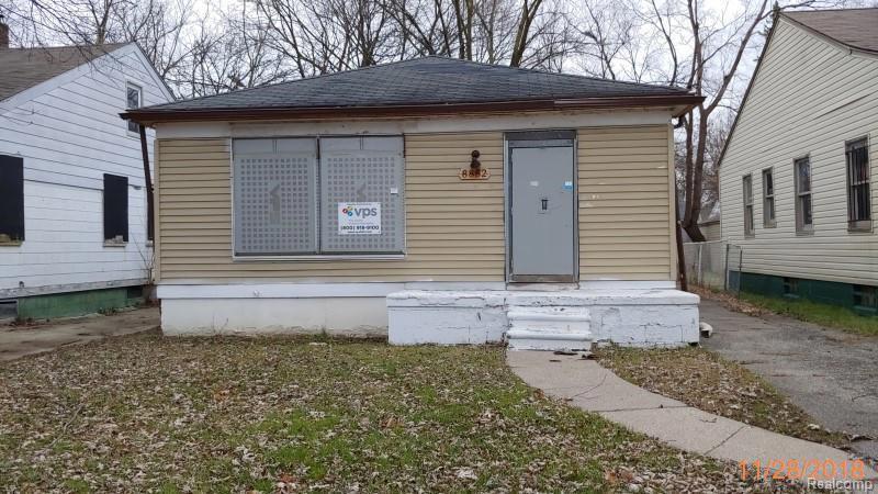 8882 Auburn St - Photo 1