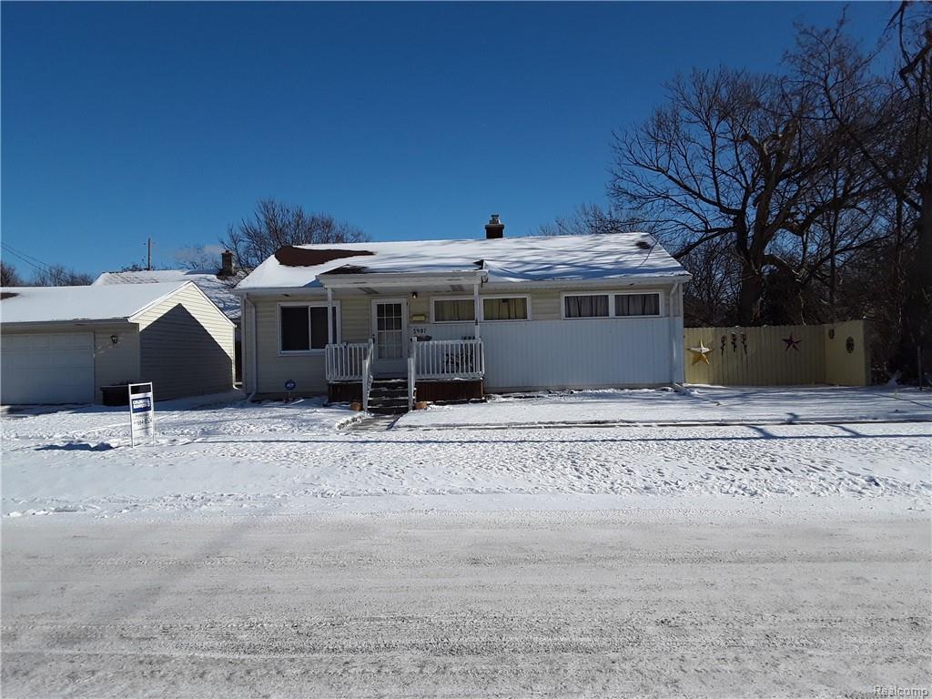 3907 Hargott Ave - Photo 1