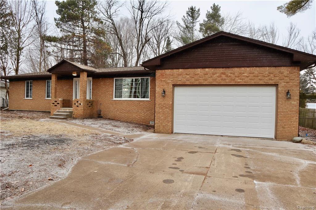 11801 24 MILE RD - Photo 1