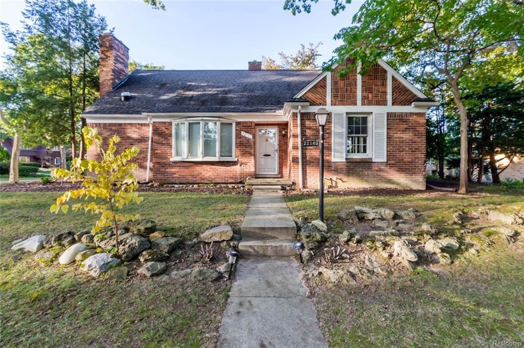 22140 Lawrence - Photo 1