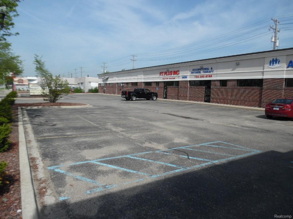 1410 Eureka - Photo 1