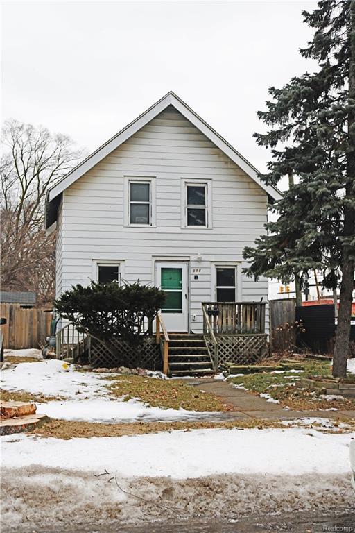 112 Parent Ave - Photo 1