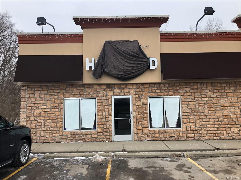 3255 Highland Rd - Photo 1