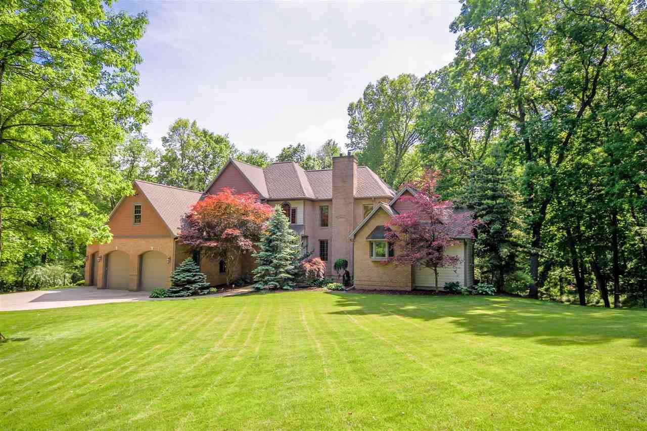 5135 Stone Oak - Photo 1