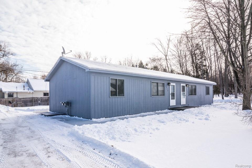 8646 Lincoln Dr - Photo 1