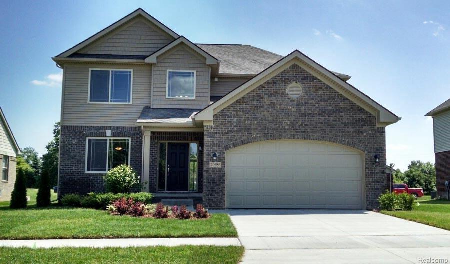 1235 Butternut Crt - Photo 1