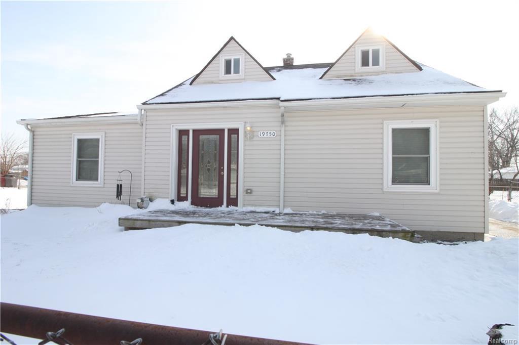 19750 Webster St - Photo 1