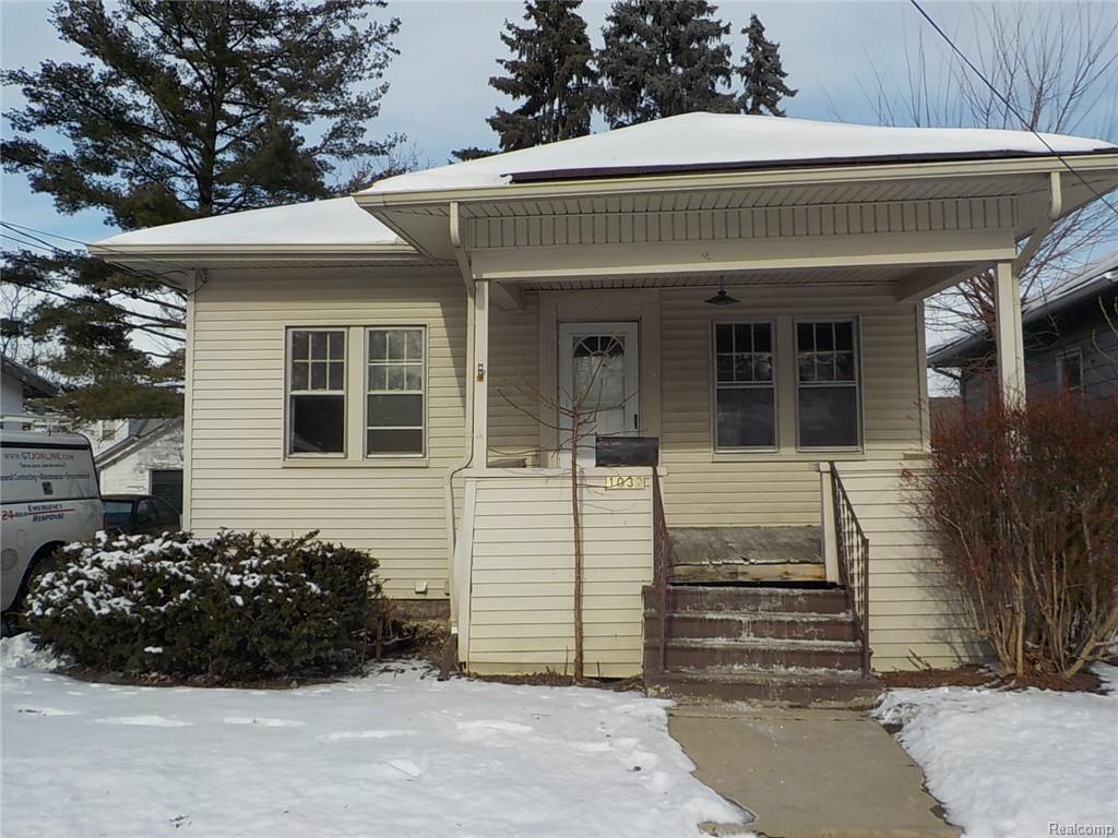 1032 Ossington Ave - Photo 1
