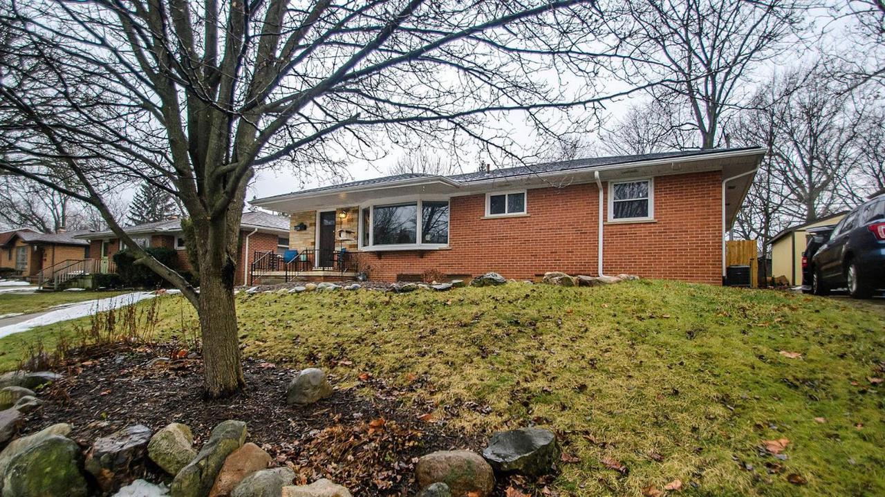 1228 Arella Blvd - Photo 1