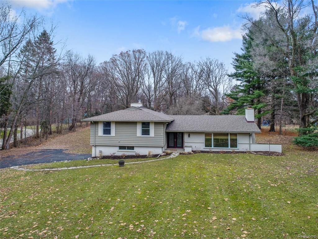 1275 Robson Ln - Photo 1