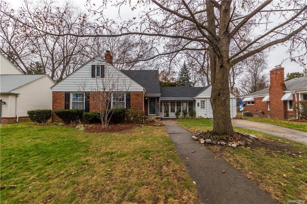 402 Webster Rd - Photo 1