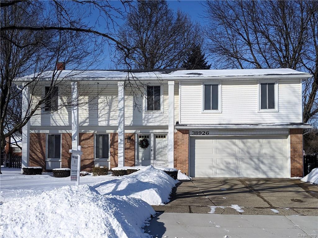 38926 Donald St - Photo 1