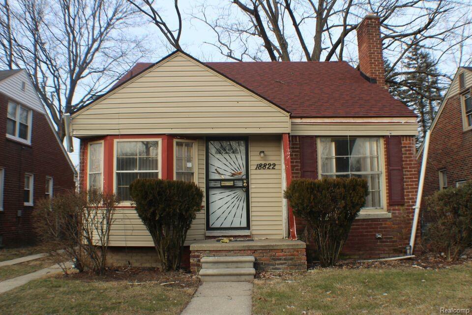 18822 Curtis St - Photo 1