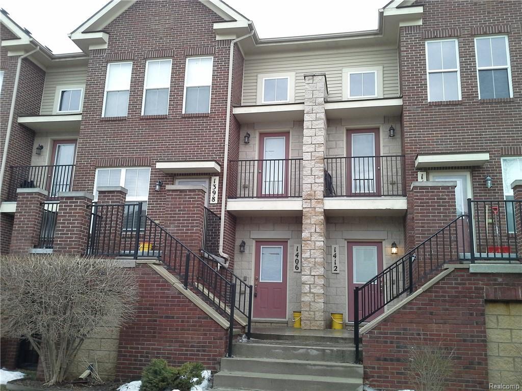 1406 Hillcrest Dr - Photo 1