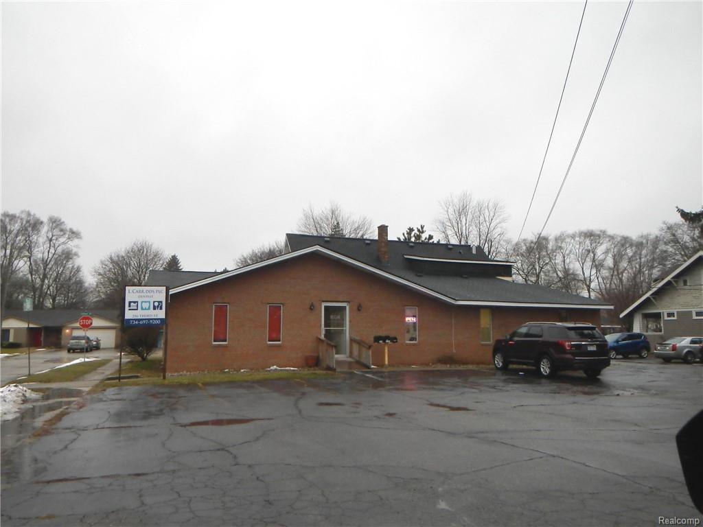 256 3RD ST - Photo 1