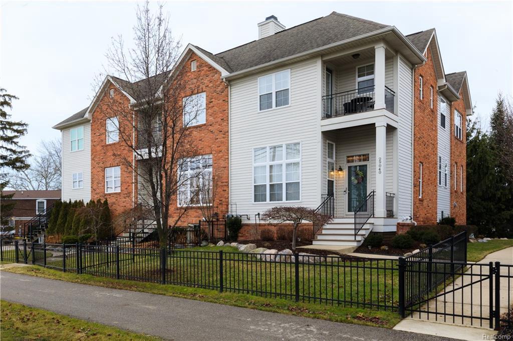 29040 Thistle Crt - Photo 1