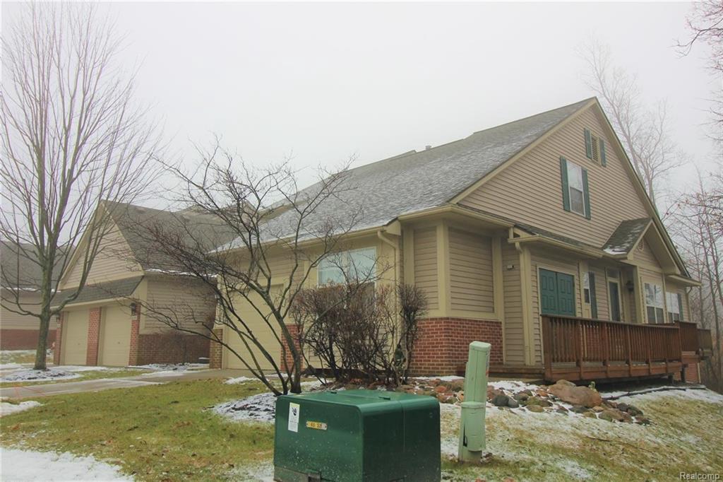 41785 Independence Dr - Photo 1