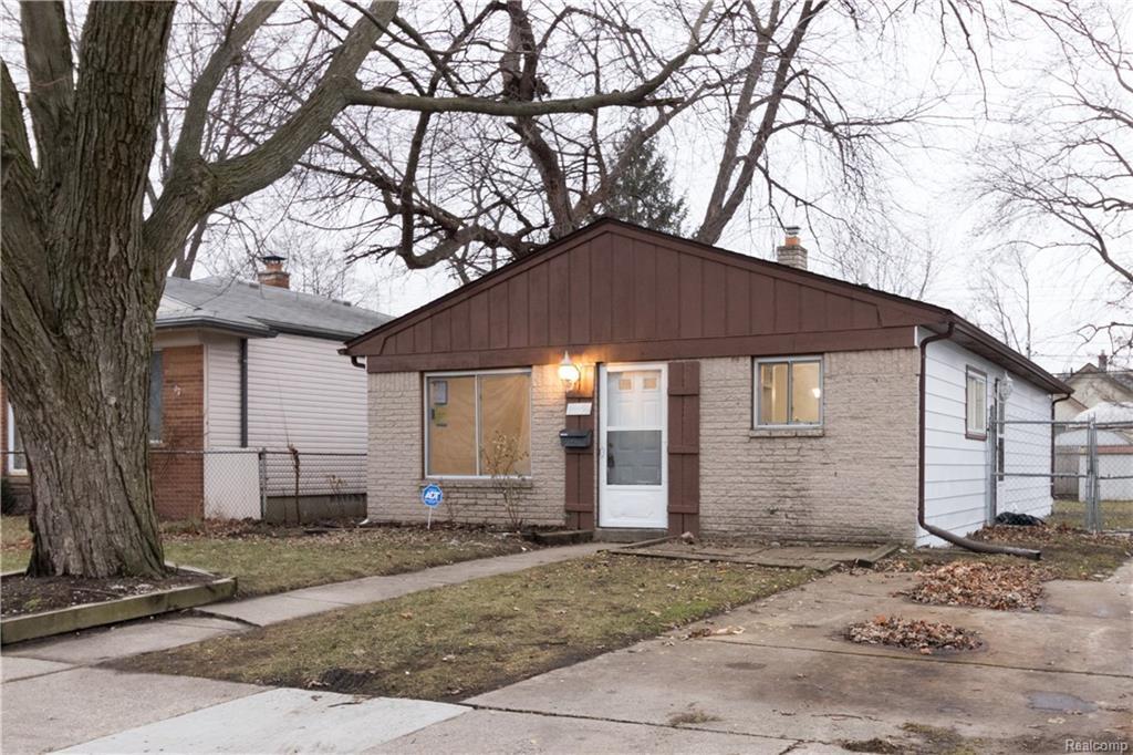 23329 Easterling Ave - Photo 1