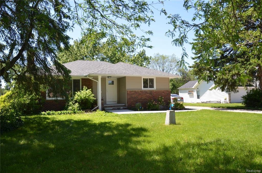 6273 Rochester Rd - Photo 1