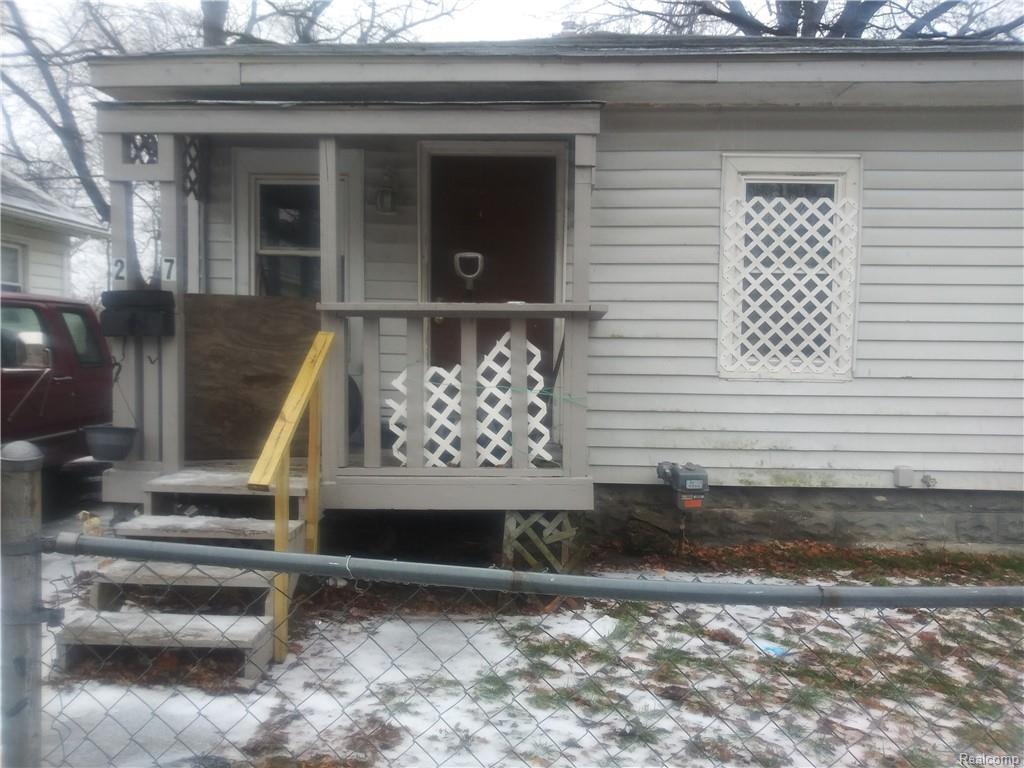 27 Bennett St - Photo 1