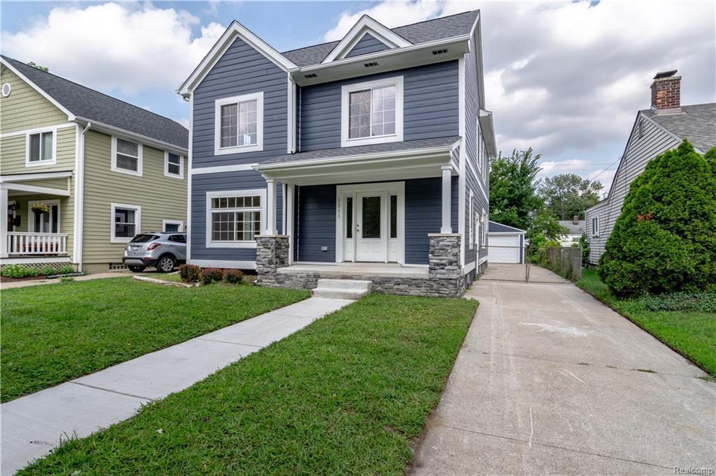 1311 Hoffman Ave - Photo 1