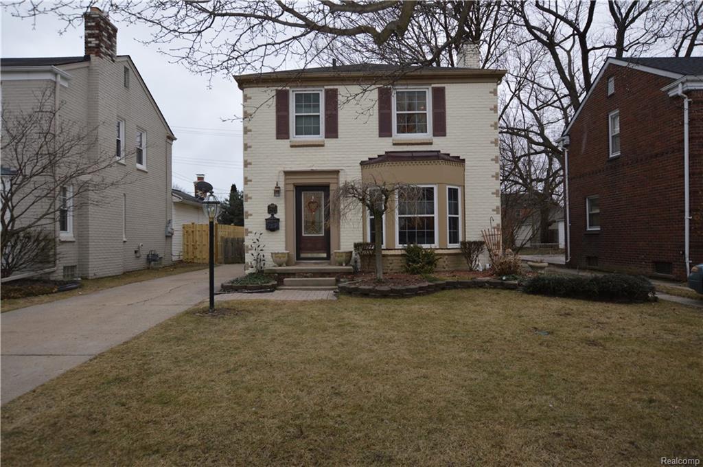 2025 Hunt Club Dr - Photo 1