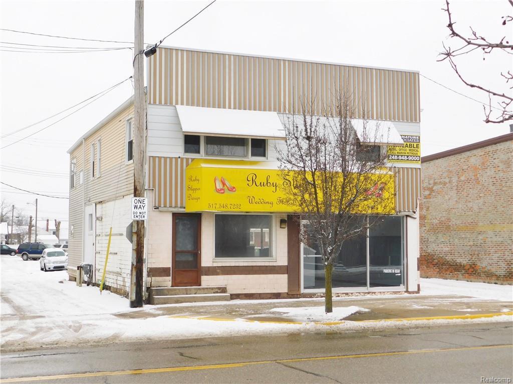 125 Grand Ave - Photo 1
