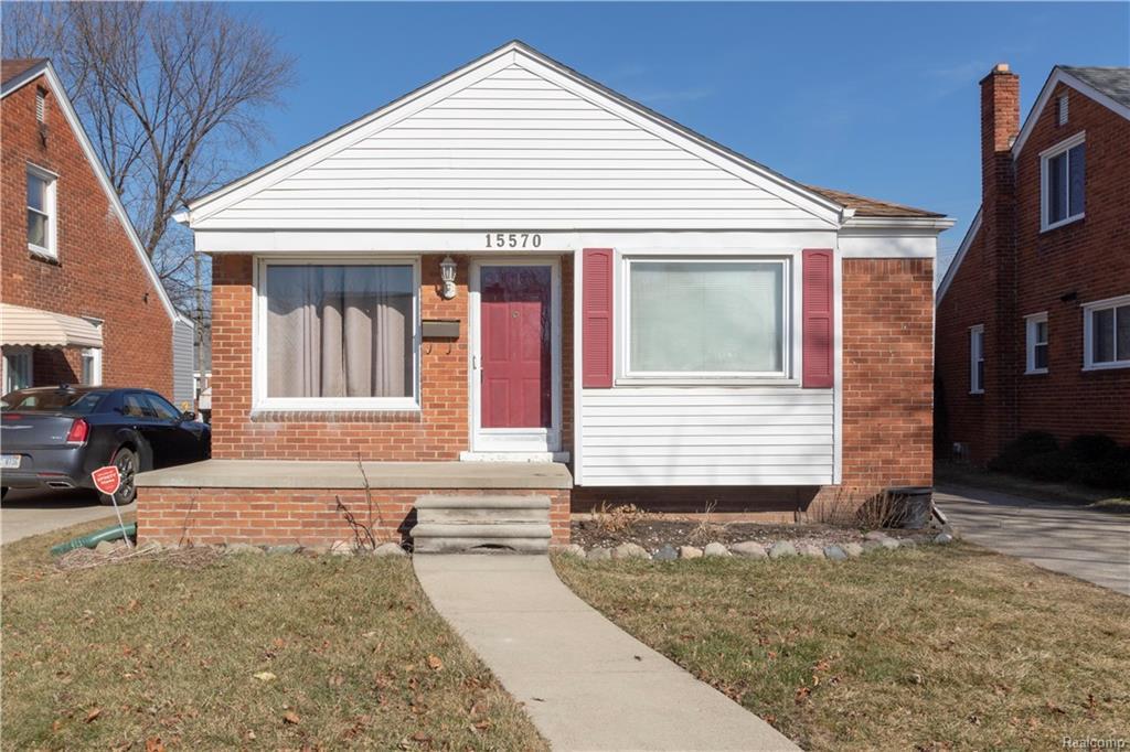 15570 Euclid Ave - Photo 1