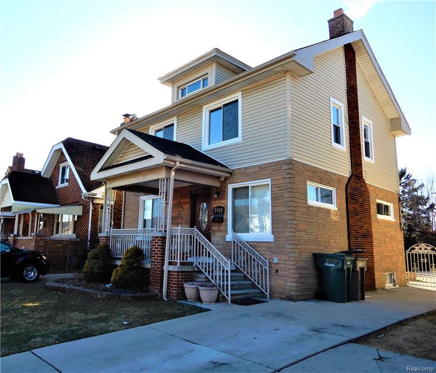 7921 Wisconsin St - Photo 1