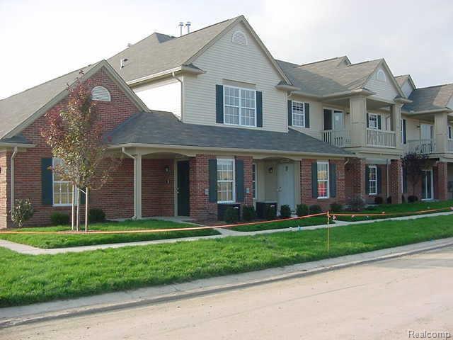 20651 Henry St - Photo 1