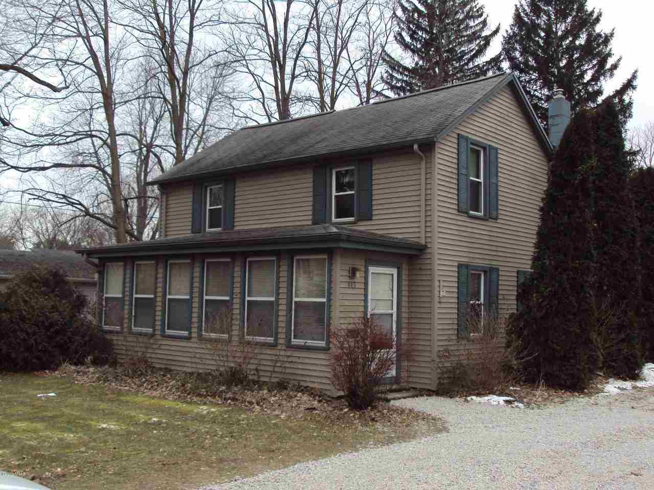 443 Wright St - Photo 1