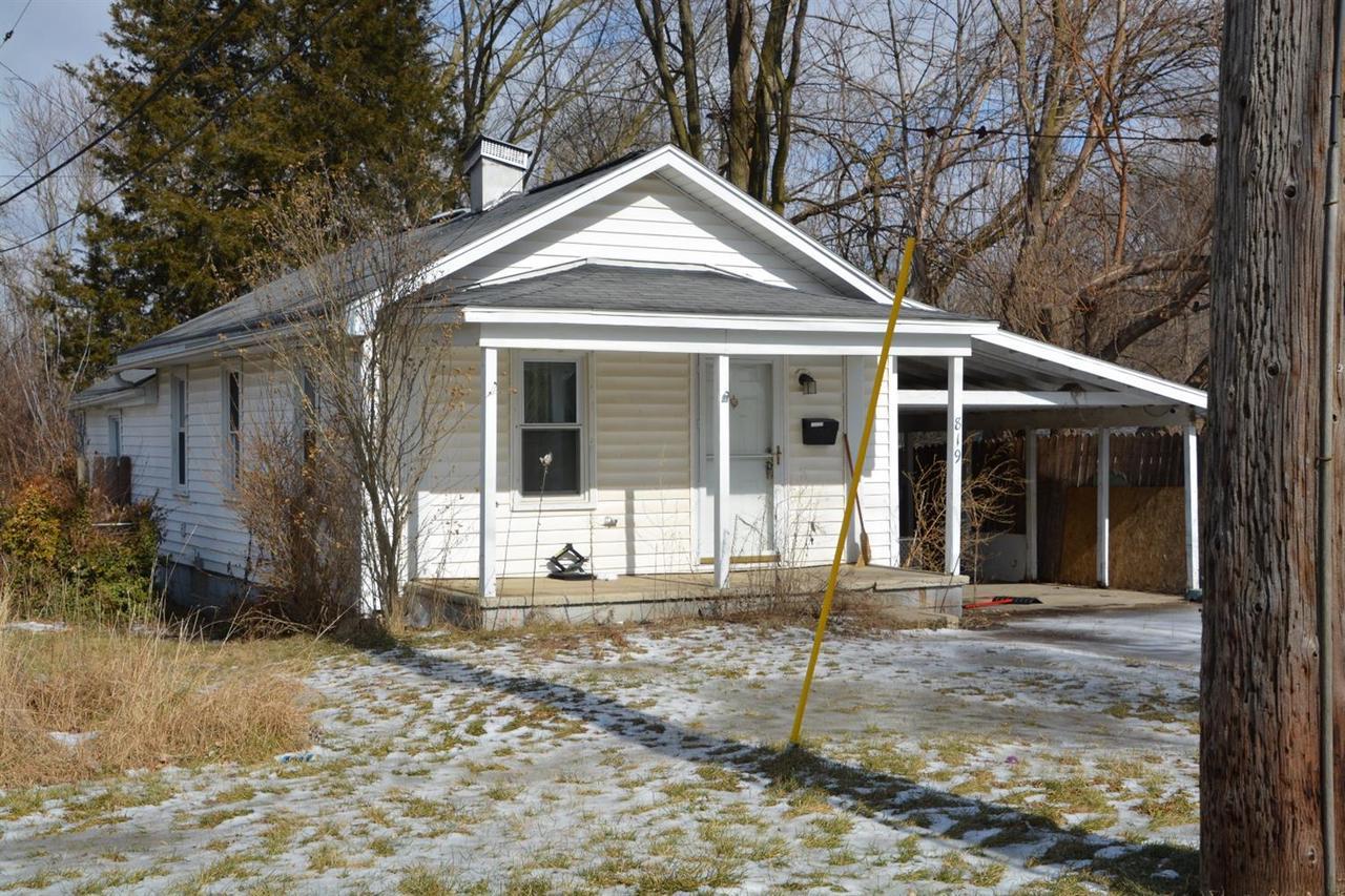 819 Young St - Photo 1