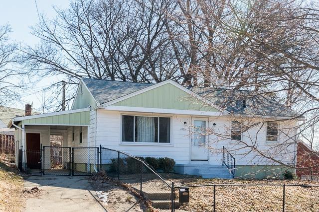1022 Daniel St - Photo 1
