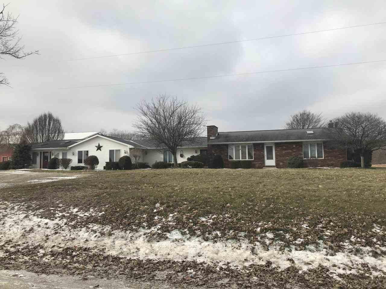 912 Kelley Rd - Photo 1