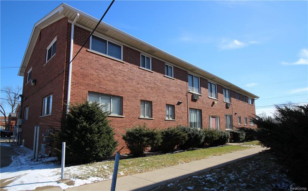 15229 9 MILE RD - Photo 1