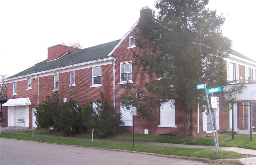16424 Hamilton Ave - Photo 1