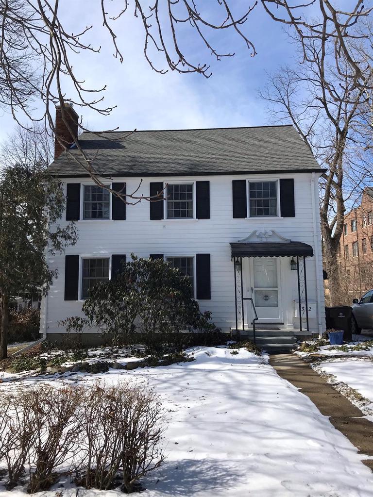 512 Oswego St - Photo 1