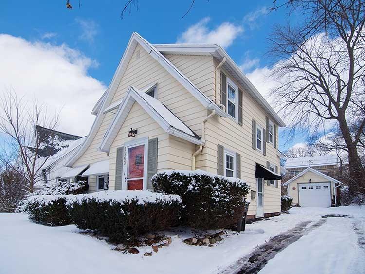 1203 West Ave - Photo 1