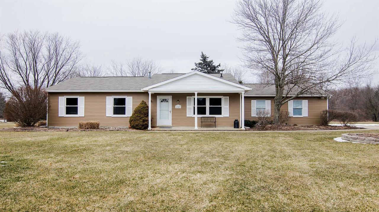 2589 Lone Oak Dr - Photo 1