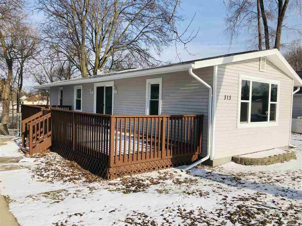 313 Ackerson Lake Dr - Photo 1