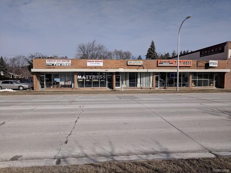 32236 Michigan Ave - Photo 1