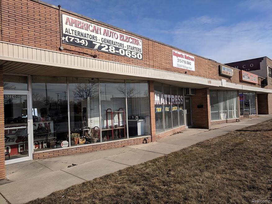 32236 Michigan Ave - Photo 1