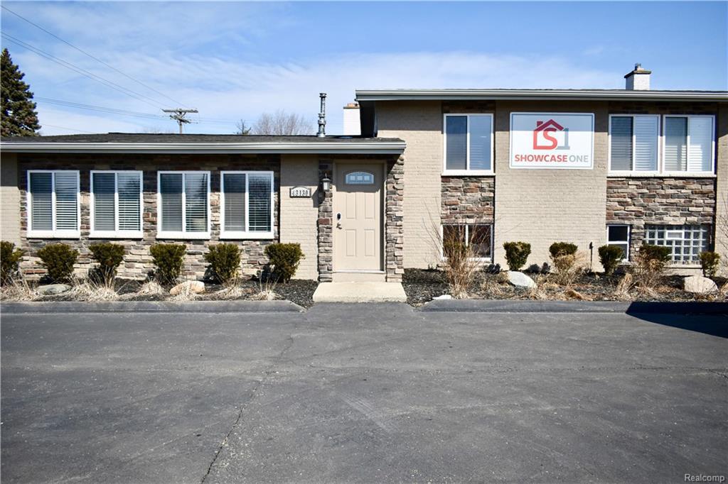 43130 Utica Rd - Photo 1