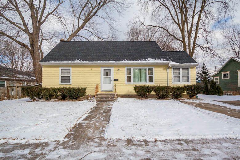 1121 Fourth St - Photo 1