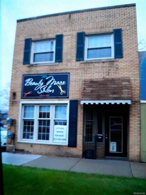 22210 Harper - Photo 1